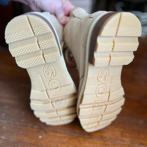 SOREL NEW Tan Lace-Up Women's Boots - Picture 5 of 5